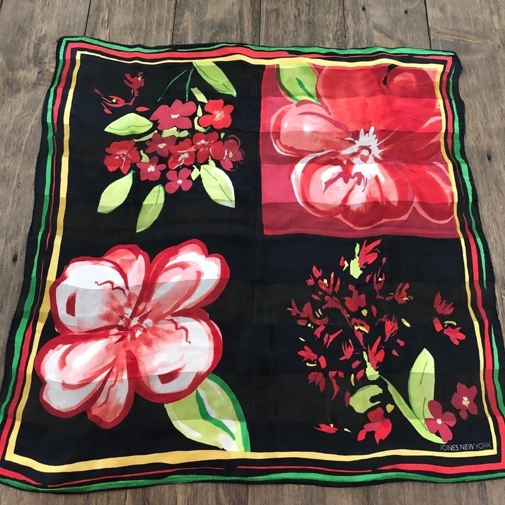 Jones New York Silk‎ Square Floral Scarf Black Red